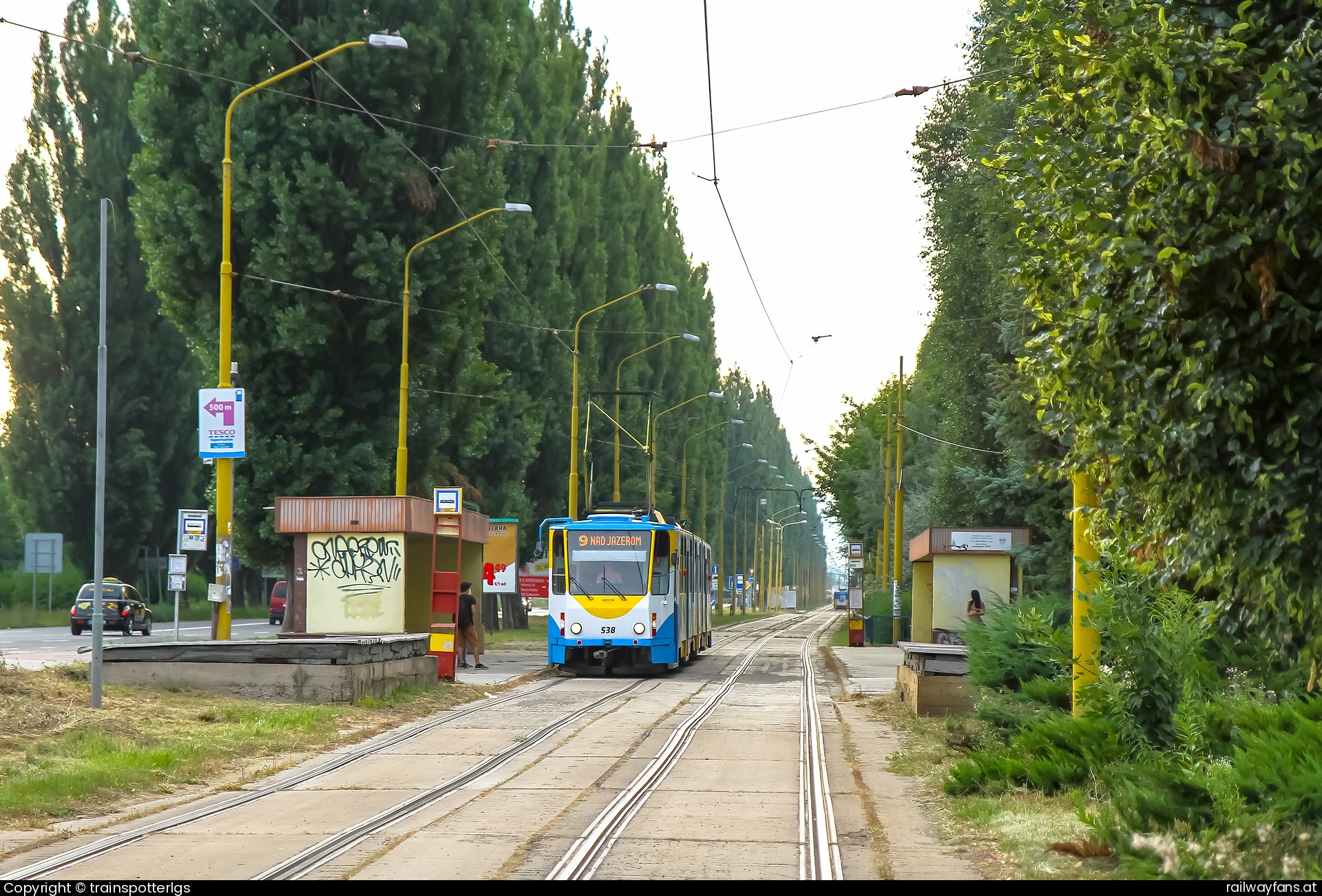 dpmk 538 in Rovníková - DPMK Kt8d5 538 on L9 spotted in Rovníková   Railwayfans