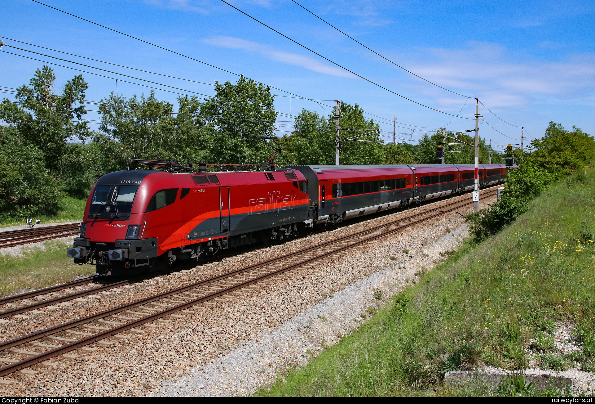 ÖBB 1116 240 in B9 mit dem Rj 268  Railwayfans