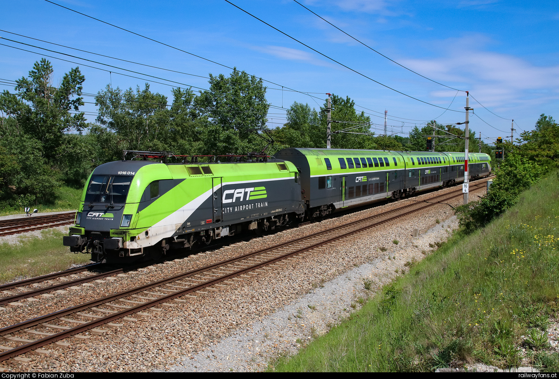 ÖBB 1016 014 in B9 mit dem CAT 9046  Railwayfans