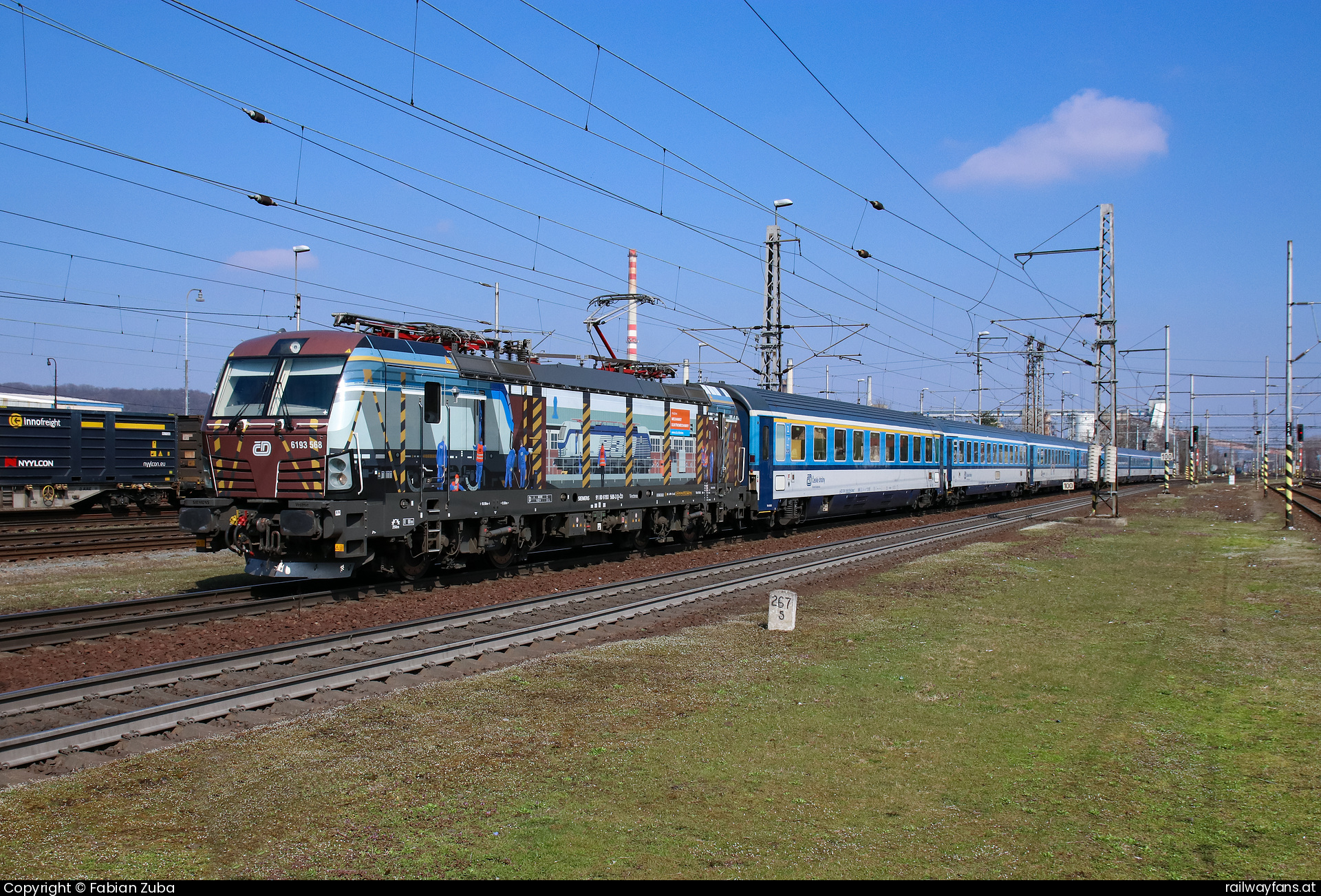 České dráhy 193 568 in Ostrava hl.n. mit dem EC 142  Railwayfans