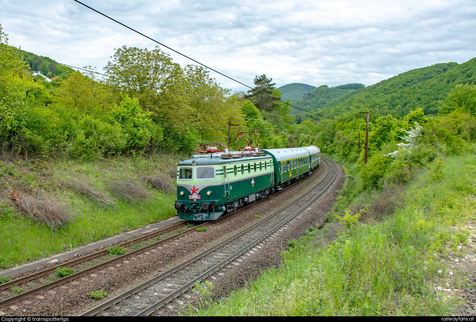 ZKT 140 062 in Kysak - ZKT 140 062 ''Tatran Express'' Liptovsky Mikulas - Kosice Rusnoparada spotted in Kysak   Railwayfans