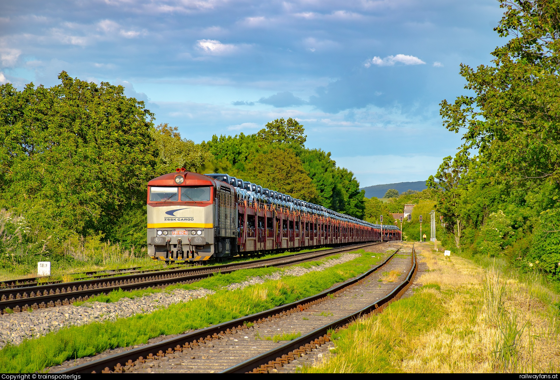 ZSSK Cargo 751 192 in Alekšince - ZSSKC 751 192 whit Jaguar Train spotted in Alekšince   Railwayfans