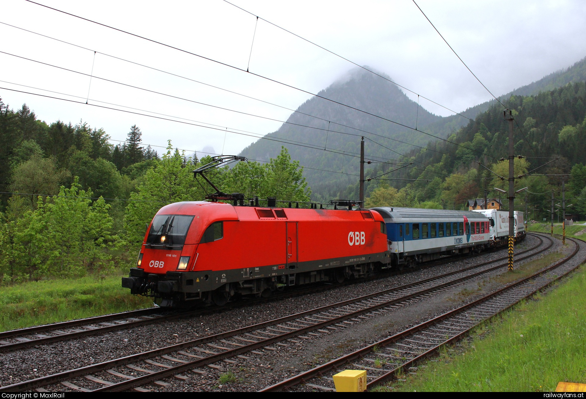 ÖBB 1116 101 in Gstatterboden - Mit einer voll beladenen 