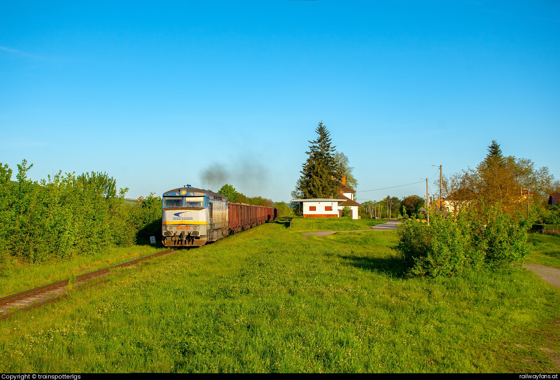 ZSSK Cargo 752 030 in Soľ - ZSSKC 752 030 spotted in Sol   Railwayfans