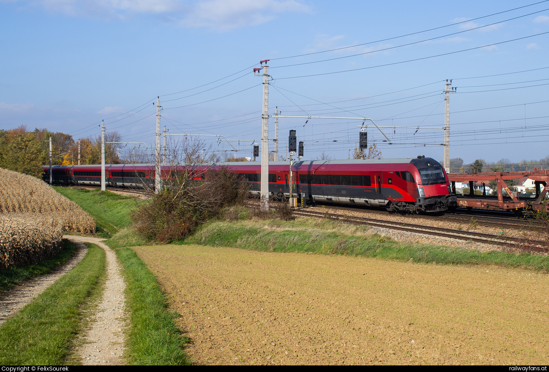 ÖBB 8090 748 in Böheimkirchen Westbahn | Wien Westbahnhof - St. Pölten (alt) Railwayfans