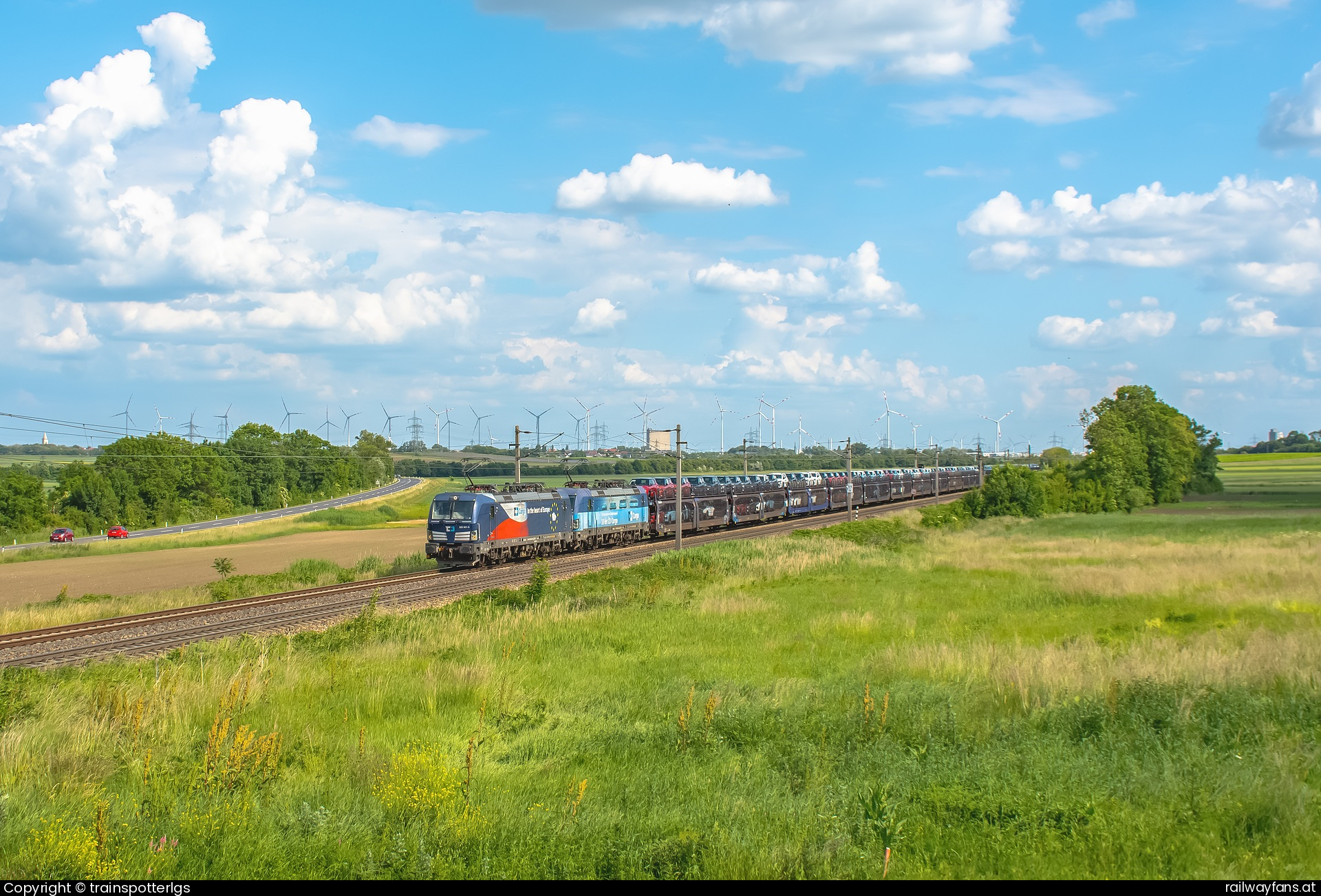 CD Cargo 383 001 in Parndorf - CDC 383 001 + 383 004 spotted near Bruckneudorf   Railwayfans