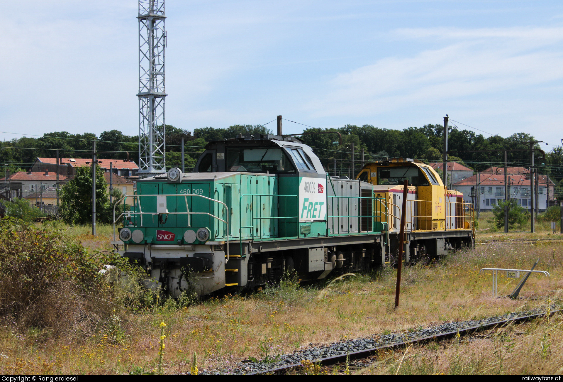 SNCF 460009 in Blsinville-Damelevières - 460009 und 460167 im Bahnhof Blainville-Damelevières   Railwayfans