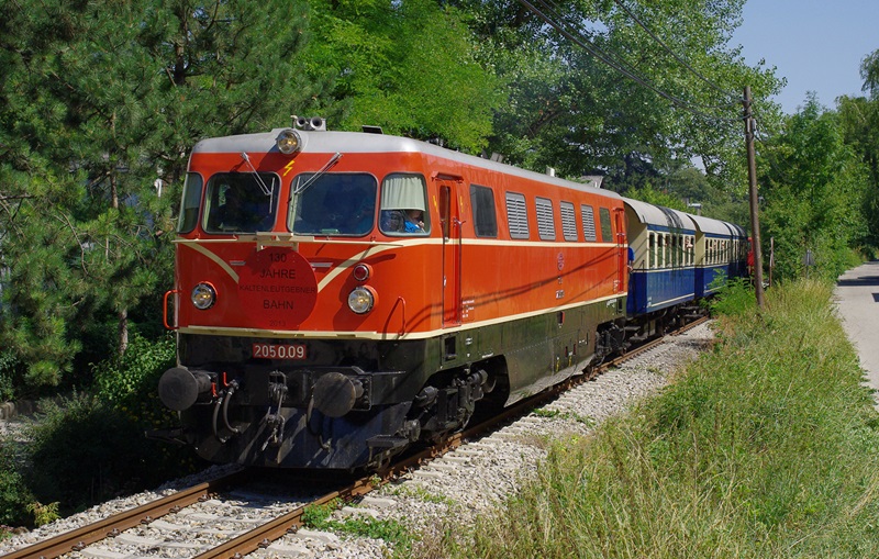 2050 009 Regiobahn Kaltenleutgebner Bahn Freie Strecke  Waldmühlgasse  Railwayfans