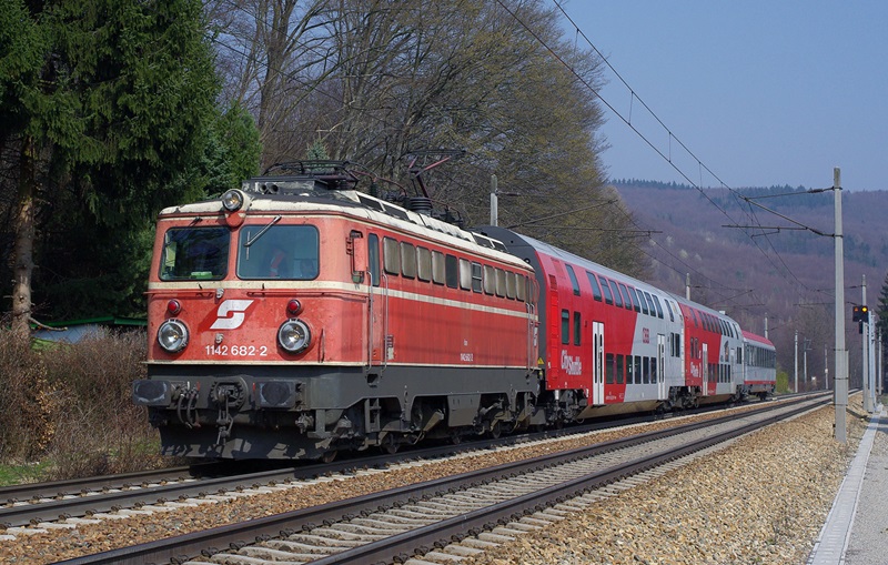 1142 682 ÖBB Westbahn | Wien Westbahnhof - St. Pölten (alt) Freie Strecke  Untertullnerbach  Railwayfans