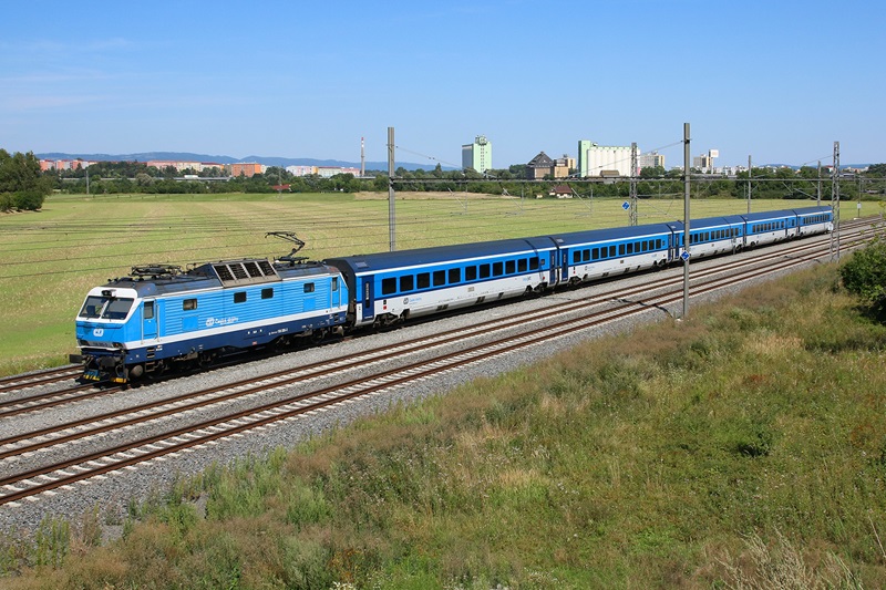 150.205 České dráhy Praha - Bohumin     Railwayfans