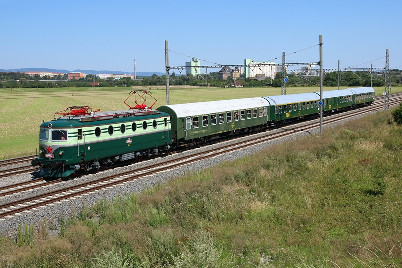 E499.062 České dráhy Praha - Bohumin Freie Strecke    Railwayfans