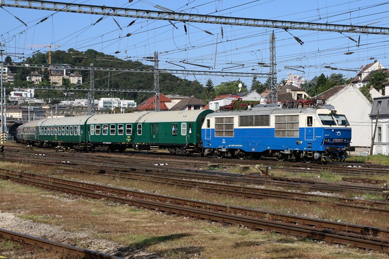 350.020 ZSSK Praha hl.n. - Bratislava vychod Bratislava hl.st.    Railwayfans
