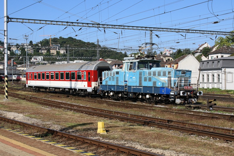 ZSSK 210.064 in Bratislava main station