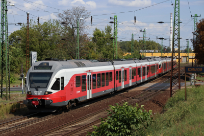 415 054 MÁV-START Hegyeshalom - Budapest (Raaber Ostbahn) Komarom    Railwayfans