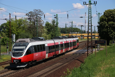 425 007 MÁV-START Hegyeshalom - Budapest (Raaber Ostbahn) Komarom    Railwayfans