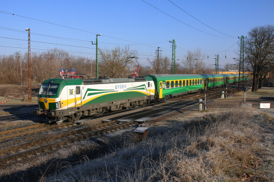 471 002 GYSEV Hegyeshalom - Budapest (Raaber Ostbahn) Komarom IC 992 Bahnhofsbild  Railwayfans