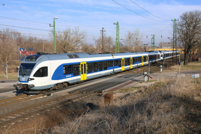 415 009 MÁV-START Hegyeshalom - Budapest (Raaber Ostbahn) Komarom Sz 4914 Bahnhofsbild  Railwayfans