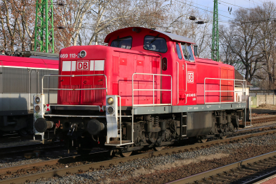 469 113 DB Cargo Hungaria Hegyeshalom - Budapest (Raaber Ostbahn) Komarom  Bahnhofsbild  Railwayfans