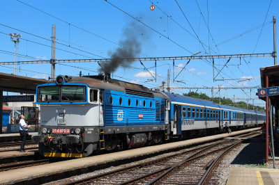 754 075 České dráhy Breclav - Prerov Stare Mesto u Uherskeho Hradiste  Bahnhofsbild  Railwayfans