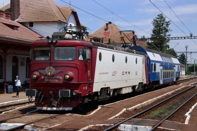 410 747 CFR - -  Bahnhofsbild  Railwayfans