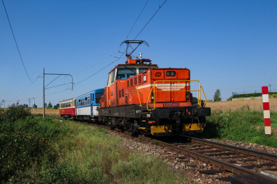 E426 0001 (113 001) České dráhy  Freie Strecke  Bežerovice  Railwayfans