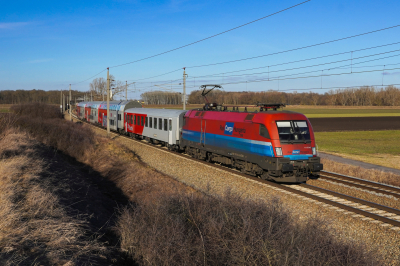 ÖBB 1116 045 in Gemeinde Dürnkrut mit dem REX 2347