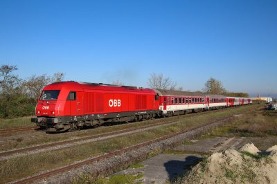 2016 009 ÖBB  Schönfeld-Lassee  Bahnhofsbild  Railwayfans