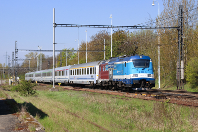380 013 České dráhy  Freie Strecke  Lipnik nad Becvou  Railwayfans