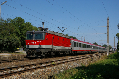 ÖBB 1044 091 in Großhaarbach mit dem 30533