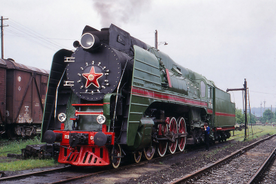 Ukrsalisnyzja (Ukrainische Eisenbahnen) P36 0050 in Lwiw