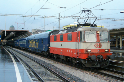 Re 4/4 II 11141 SBB  Zürich HB  Bahnhofsbild  Railwayfans