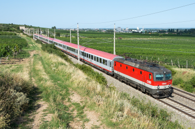 1144 213 ÖBB Südbahn | Wien Hbf -  Spielfeld Straß Freie Strecke EC 159 (Croatia) Gemeinde Pfaffstätten  Railwayfans