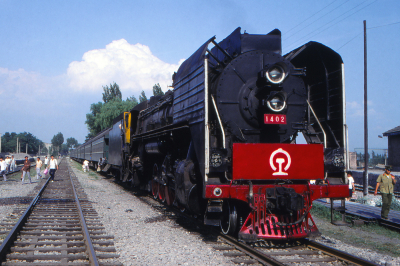 China Railway (CR) QJ1402 in Shang Lan Chun