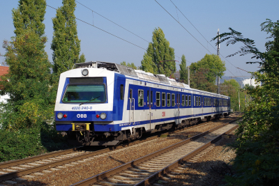 ÖBB 4020 240 in Stadlergasse (Verbindungsbahn)