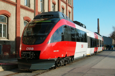 4024 001 ÖBB  ÖBB Hauptwerkstätte Simmering  Bahnhofsbild  Railwayfans