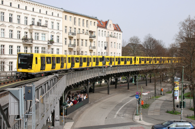 1050-1 BVG  Freie Strecke  Berlin Schlesisches Tor  Railwayfans