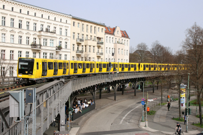 1026-1 BVG  Freie Strecke  Berlin Schlesisches Tor  Railwayfans
