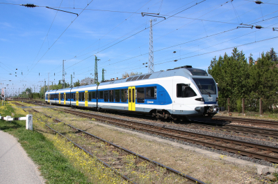 415 037 MÁV-START  Freie Strecke  Hegyeshalom  Railwayfans