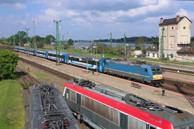 480 024 MÁV-START  Komarom  Bahnhofsbild  Railwayfans