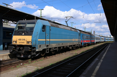 480 019 MÁV-START  Budapest Keleti  Bahnhofsbild  Railwayfans