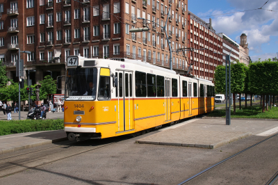 1404 Budapesti Közlekedési Központ  Budapest Deák Ferenc tér  Bahnhofsbild  Railwayfans