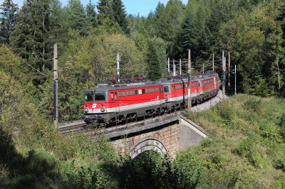 1142 665 ÖBB Südbahn | Wien Hbf -  Spielfeld Straß Freie Strecke GLZ87658 Semmering - Kurort  Railwayfans
