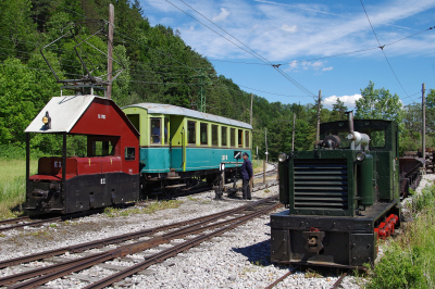 E1 ÖGLB  Hirschwang  Bahnhofsbild  Railwayfans