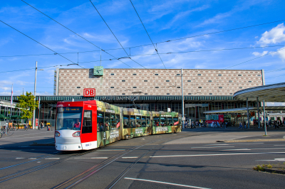 NGT8D 0758 BSVG   Freie Strecke  Willy-Brandt-Platz  Railwayfans