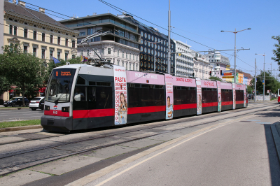 Wiener Linien B 650 in Wien Hauptbahnhof