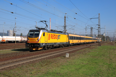 Regiojet 388 213 in Ostrava hl.n. mit dem RGJ 1114