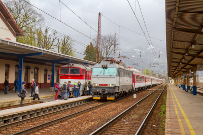 350 001 ZSSK  Vrútky  Bahnhofsbild  Railwayfans