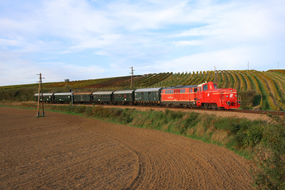 NLB 2067 100 in Retz mit dem R 16973