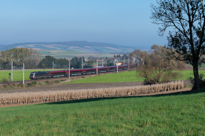 ÖBB 1216 025 in Schönfeld mit dem rjx 185/rjx166