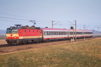 1144 117 ÖBB Franz-Josefsbahn | Wien FJB - Ceske Velenice Freie Strecke  Muckendorf an der Donau  Railwayfans